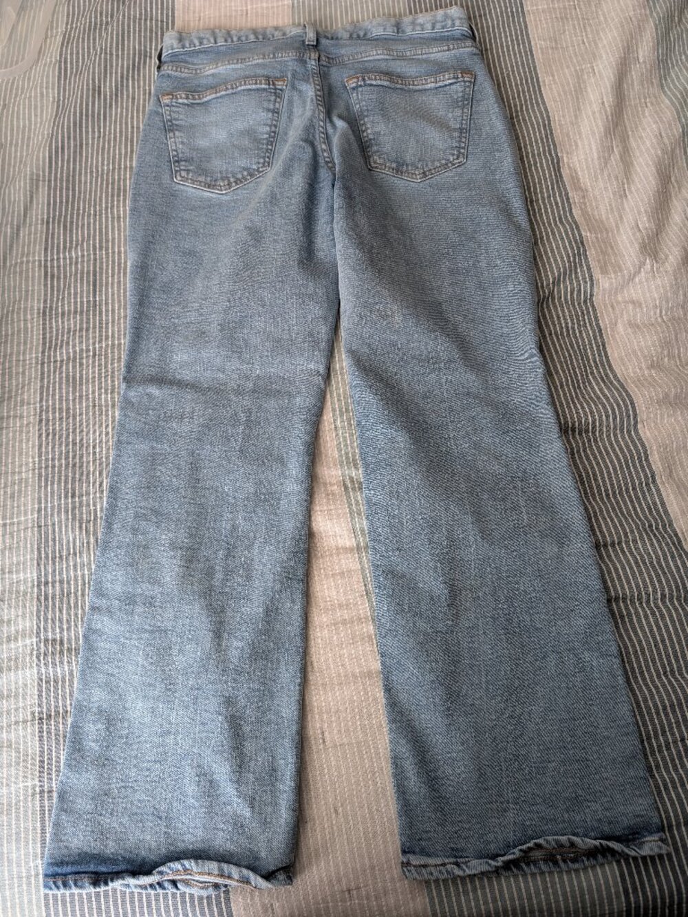 Old Navy Bootcut Light wash Denim, Size 33x30.